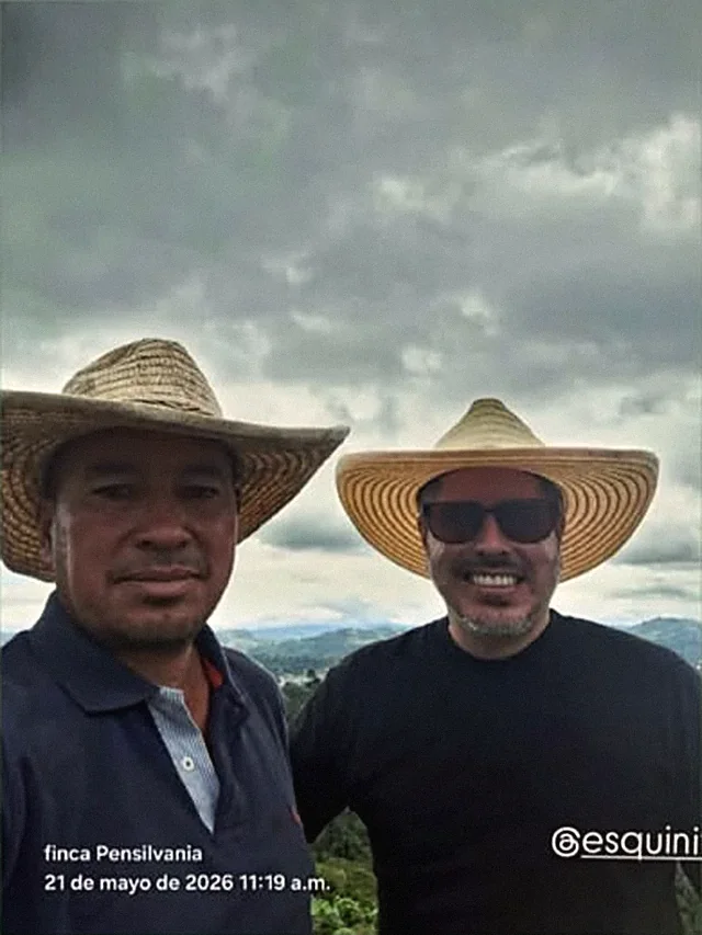 Con el productor en la Finca Buenos Aires, mayo de 2026